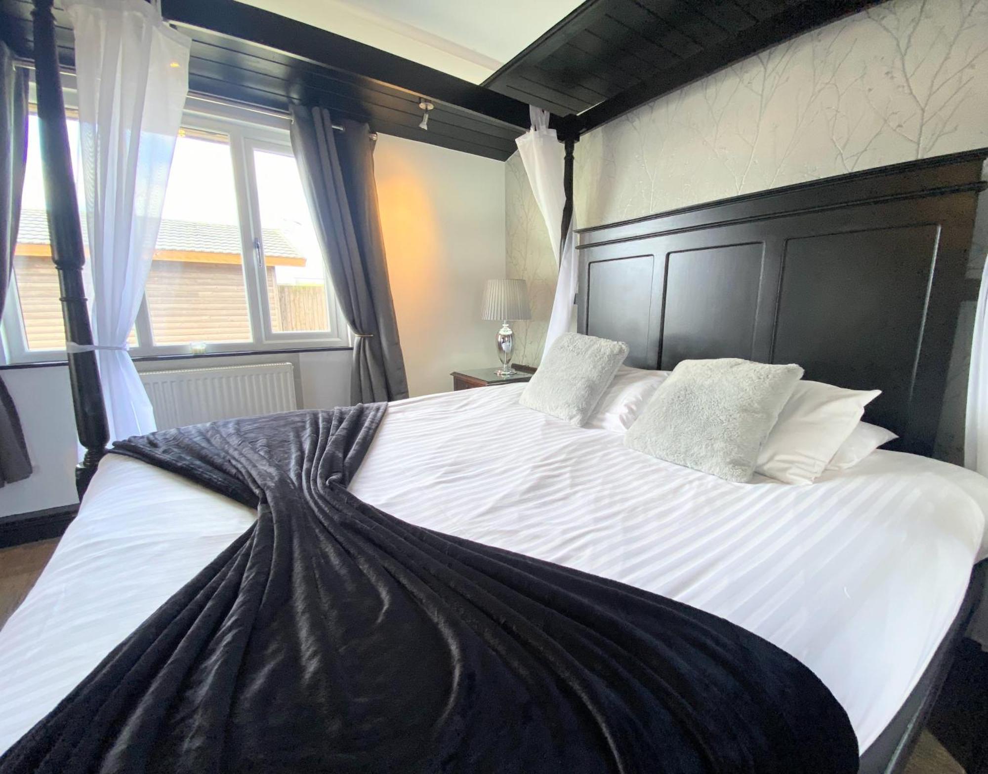 KeltyOchil 9 With Private Hot Tub - Fife - Loch Leven - Lomond Hills - Pet Friendly别墅 外观 照片